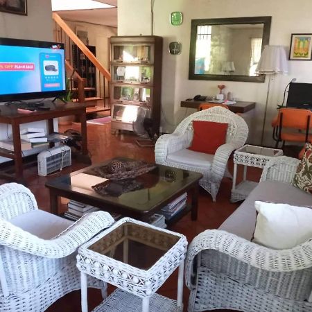 Casa Joaquin Bnb Taguig Extérieur photo